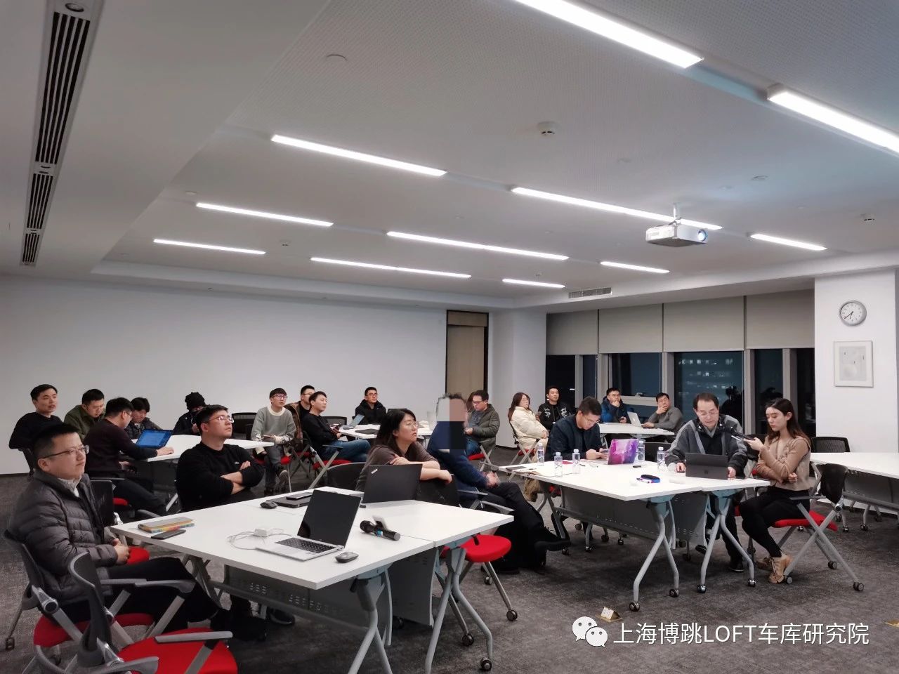 雅安杭州LOFT车库专题会