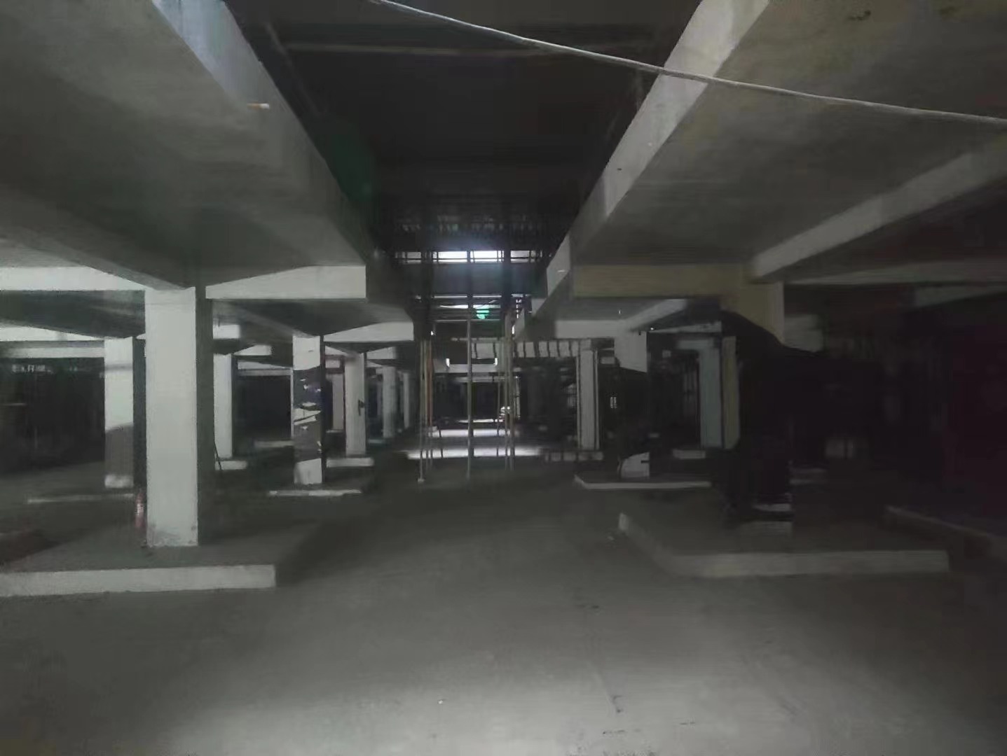 雅安山东又一个上海博普LOFT车库拔地而起